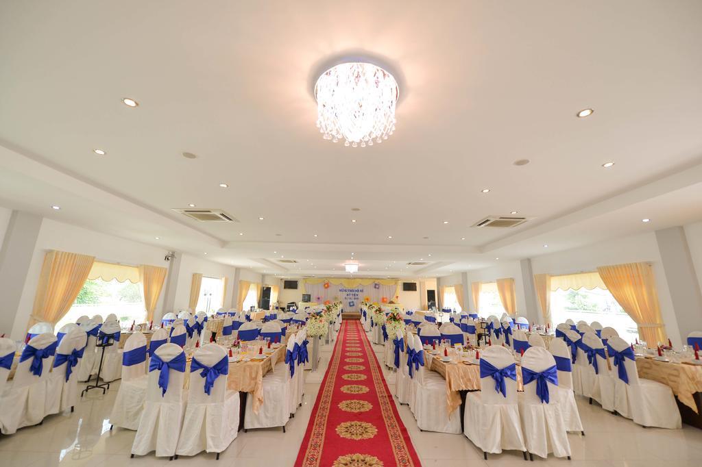 Hoa Binh 2 Hotel Long Xuyen Exterior photo