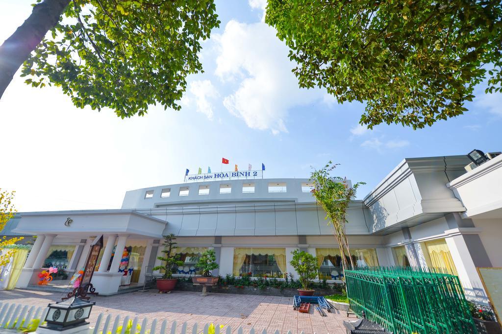 Hoa Binh 2 Hotel Long Xuyen Exterior photo